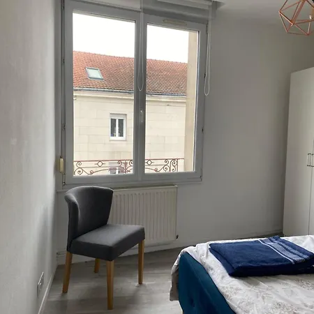 Lägenhet Avec 2 Grandes Doubles Bien Separees