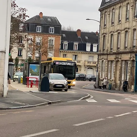 Avec 2 Grandes Doubles Bien Separees Lägenhet Reims