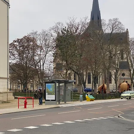 Avec 2 Grandes Doubles Bien Separees Lägenhet