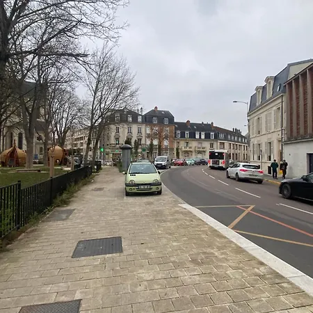 Avec 2 Grandes Doubles Bien Separees Lägenhet *