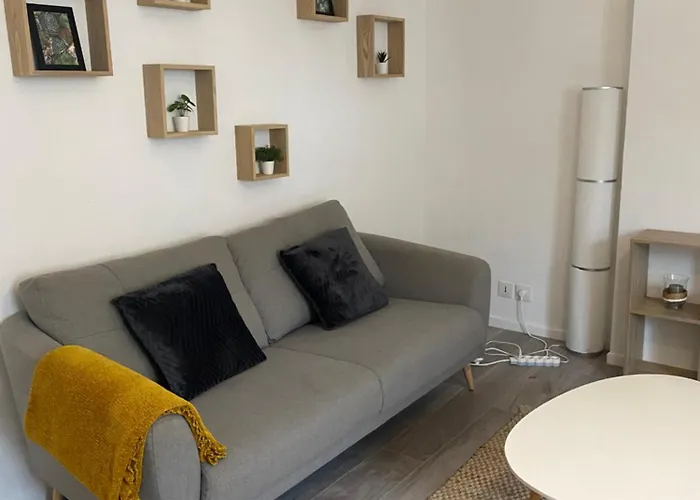 Avec 2 Grandes Doubles Bien Separees Apartment