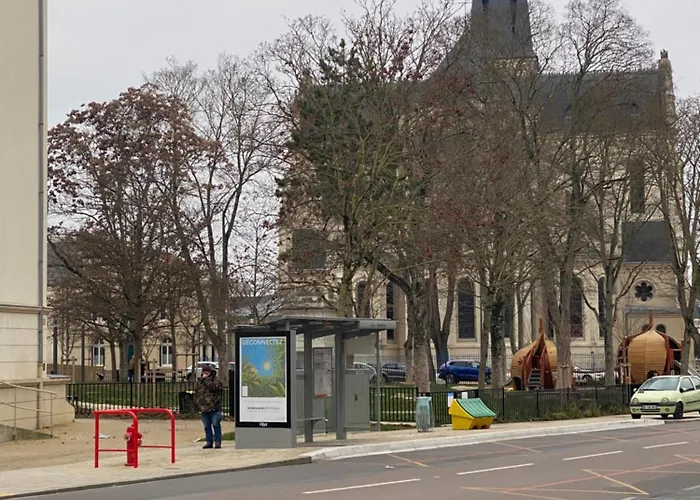 Avec 2 Grandes Doubles Bien Separees Apartment